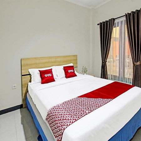 Oyo 91617 Hotel Mutiara Lombok Luaran gambar