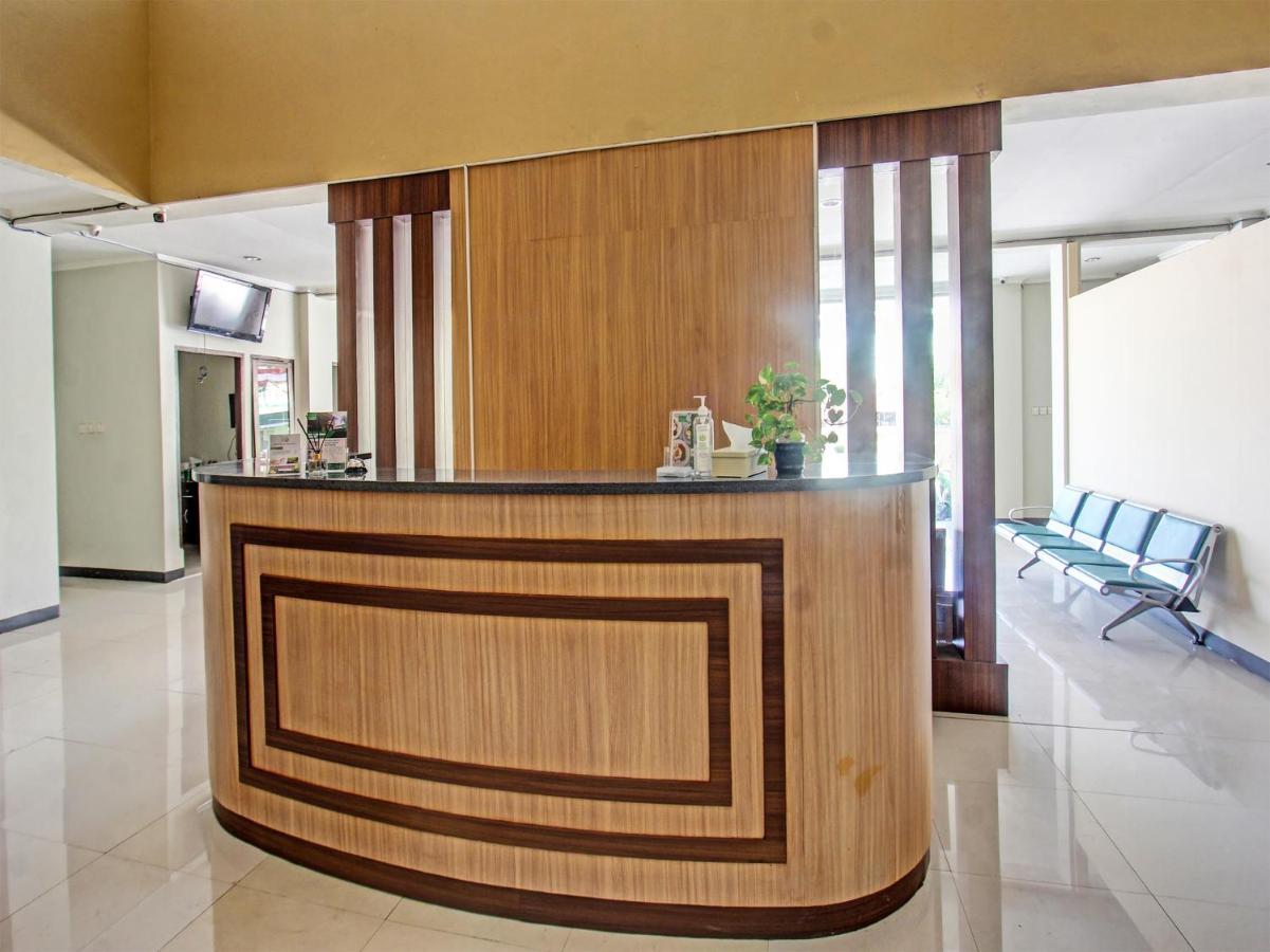 Oyo 91617 Hotel Mutiara Lombok Luaran gambar