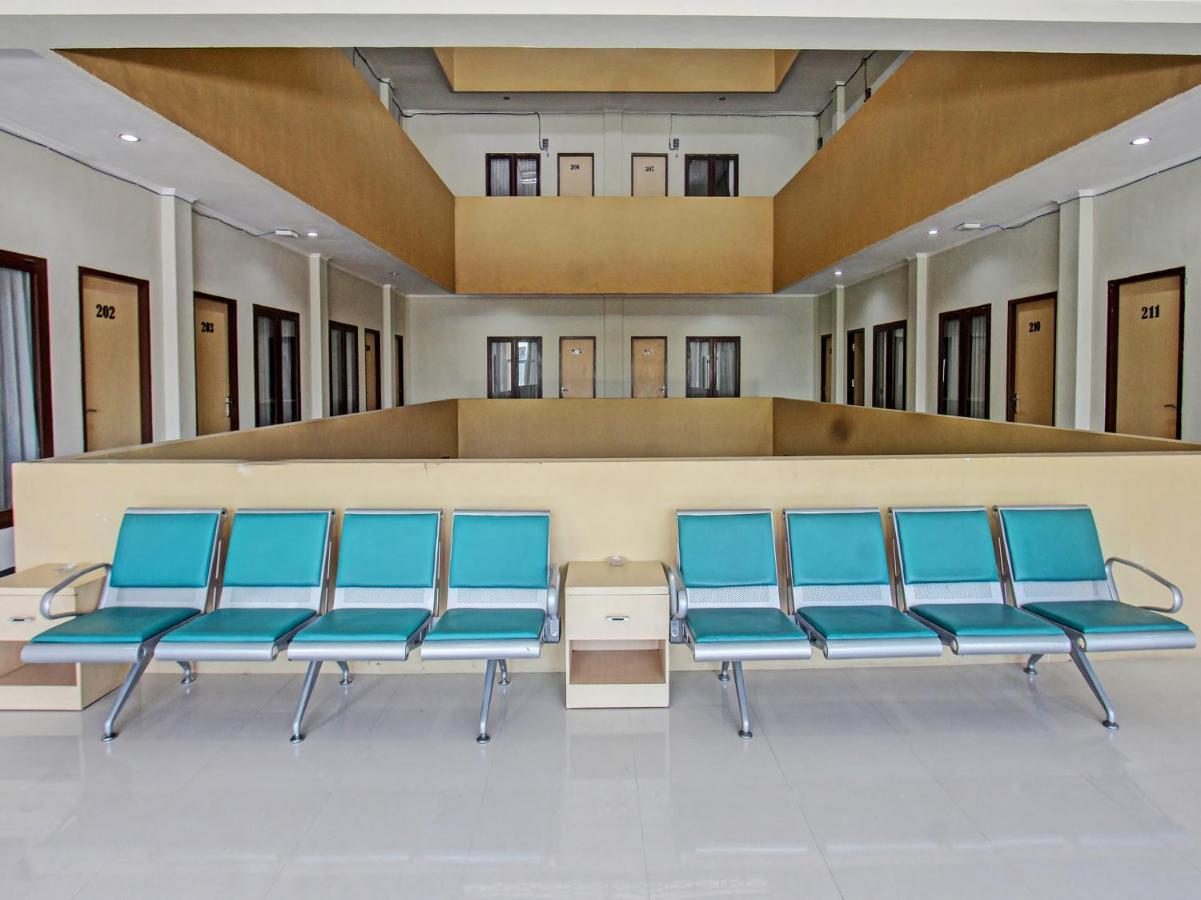 Oyo 91617 Hotel Mutiara Lombok Luaran gambar