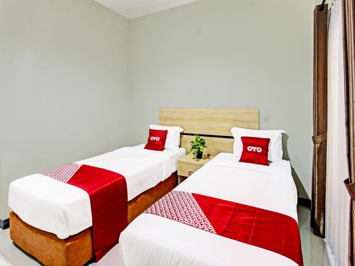 Oyo 91617 Hotel Mutiara Lombok Luaran gambar