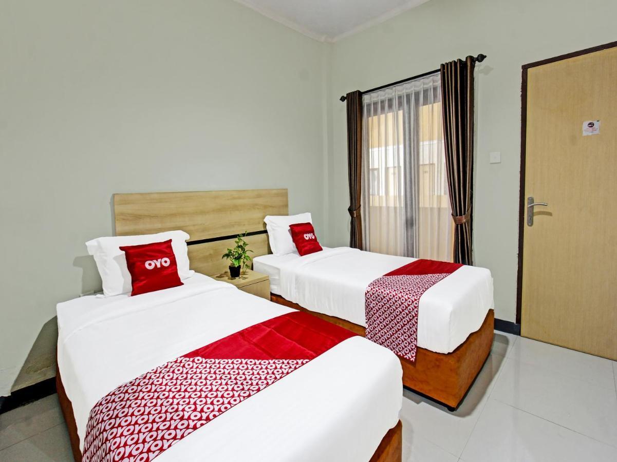 Oyo 91617 Hotel Mutiara Lombok Luaran gambar