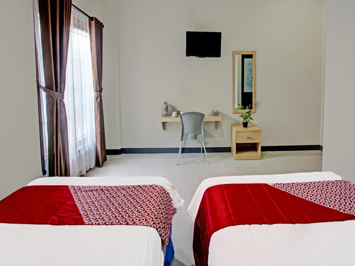 Oyo 91617 Hotel Mutiara Lombok Luaran gambar