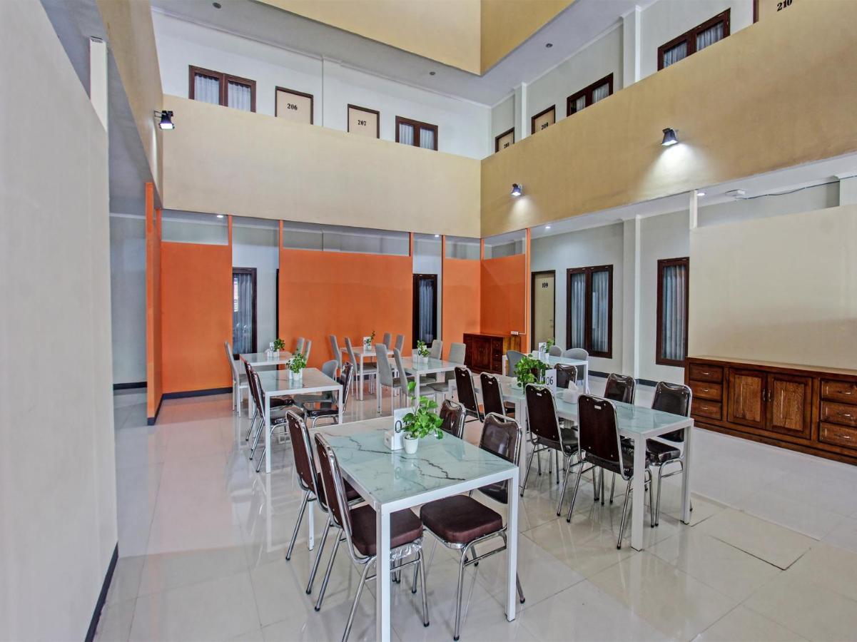 Oyo 91617 Hotel Mutiara Lombok Luaran gambar