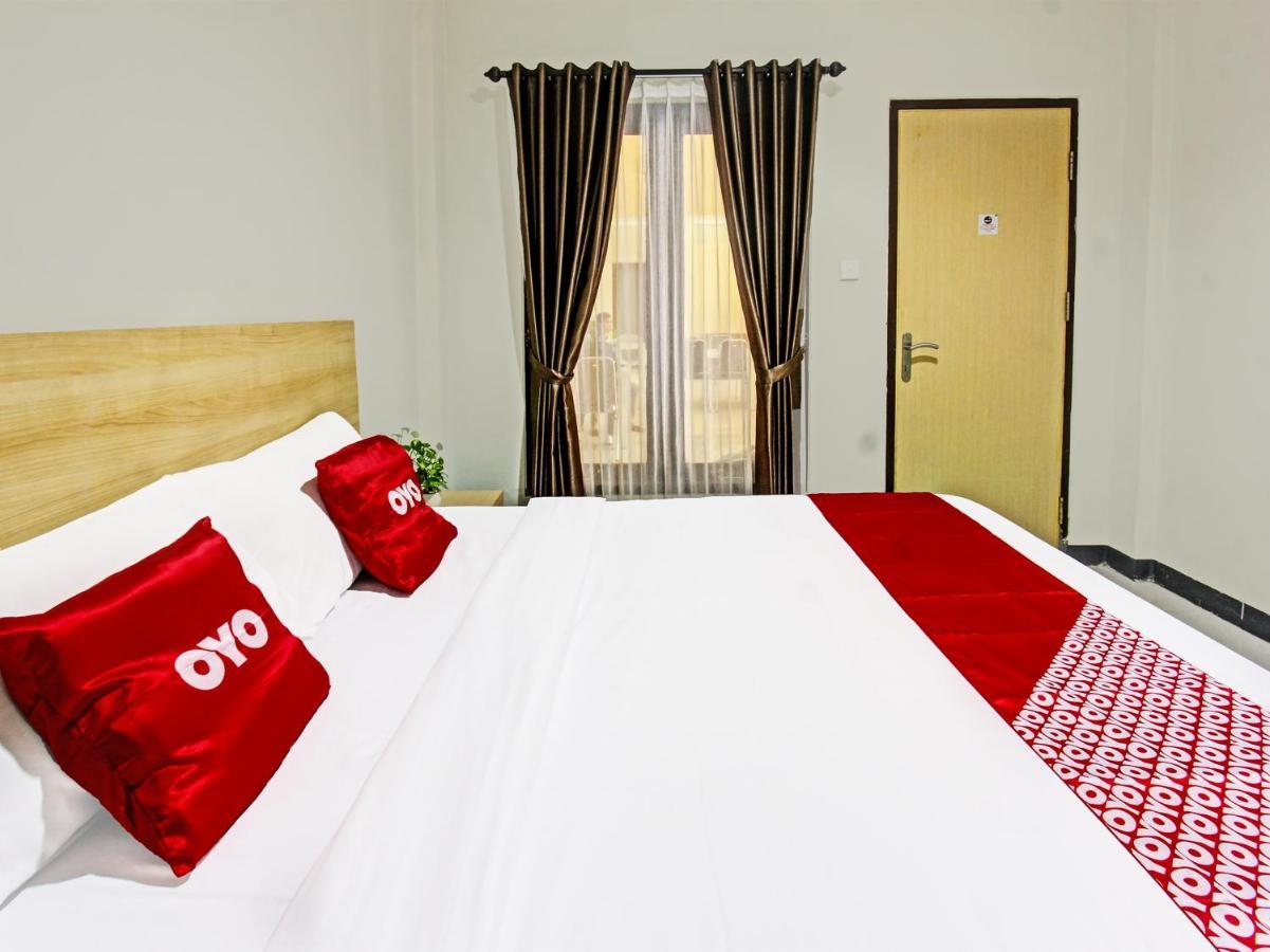 Oyo 91617 Hotel Mutiara Lombok Luaran gambar