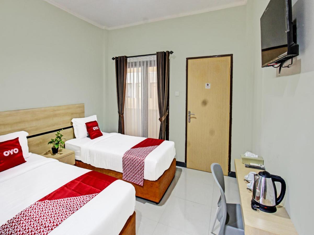 Oyo 91617 Hotel Mutiara Lombok Luaran gambar